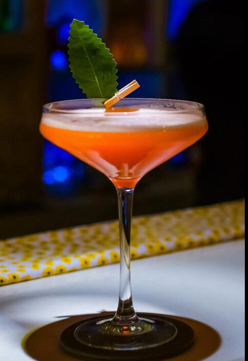 LiquidChef, Mauritius mobile bar, cocktail catering Mauritius, luxury bar service, event bartenders, wedding bar Mauritius, private party cocktails, professional bartenders Mauritius, premium cocktail service, bespoke cocktails, mobile cocktail bar Mauriti