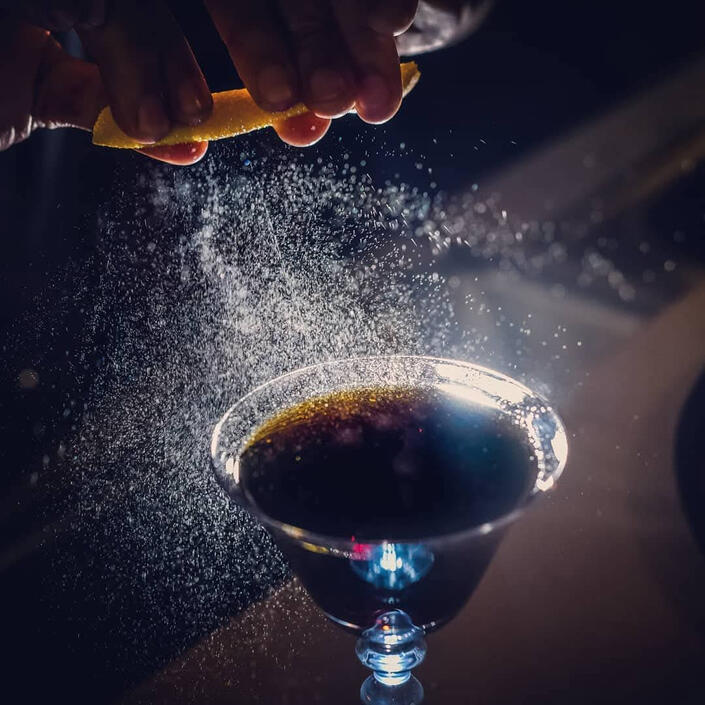 LiquidChef, Mauritius mobile bar, cocktail catering Mauritius, luxury bar service, event bartenders, wedding bar Mauritius, private party cocktails, professional bartenders Mauritius, premium cocktail service, bespoke cocktails, mobile cocktail bar Mauriti